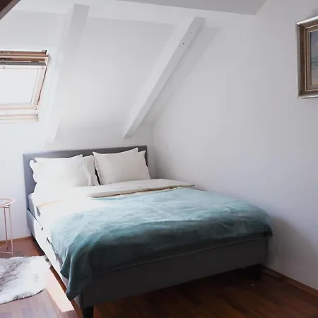 Bohemian Symphony Apartment Prague Exterior photo
